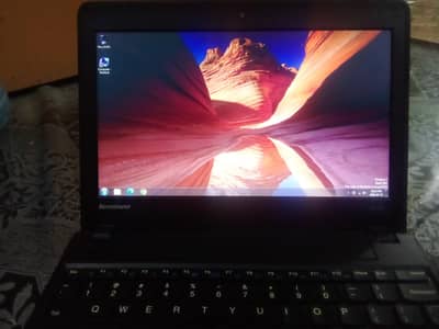 Lenovo Thinkpad laptop 4gb ram 64gb SSD 100gb storage