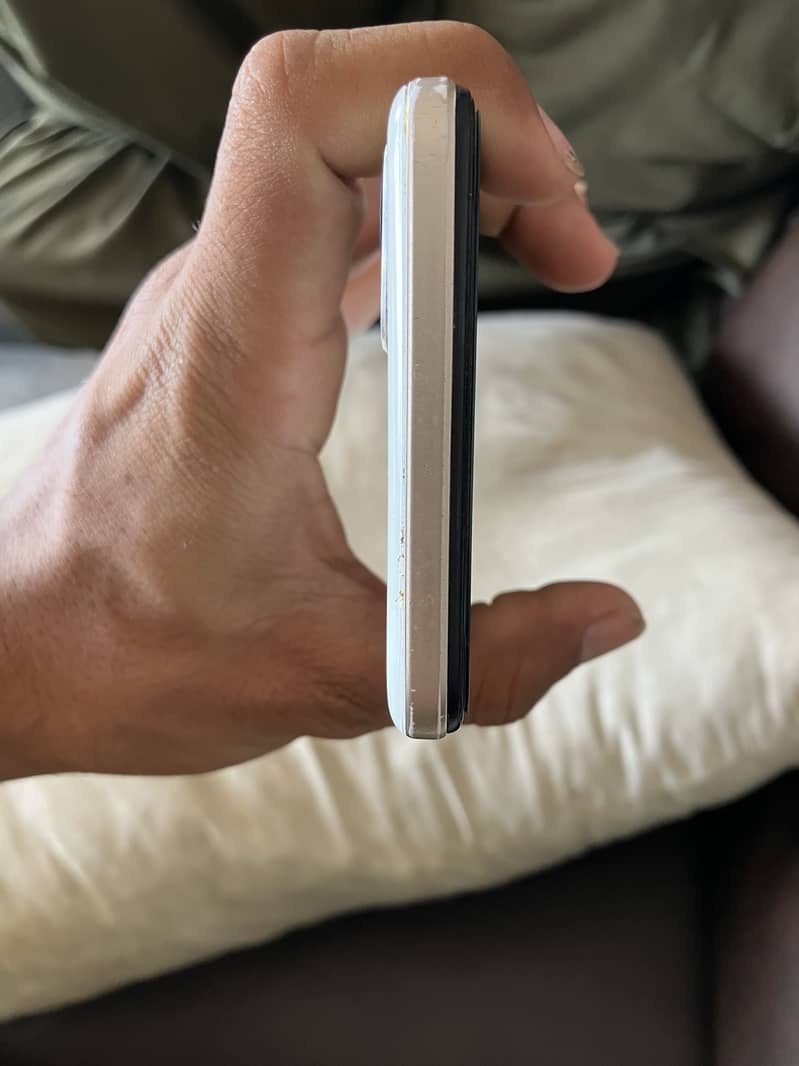 Tecno CAMON 18T 1
