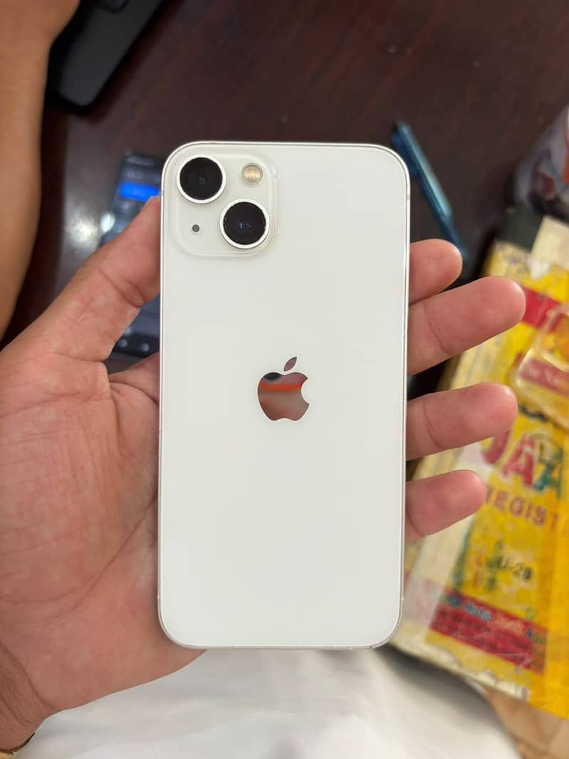 Apple iPhone 13 0