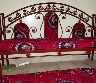Iron sofa urgent for sale