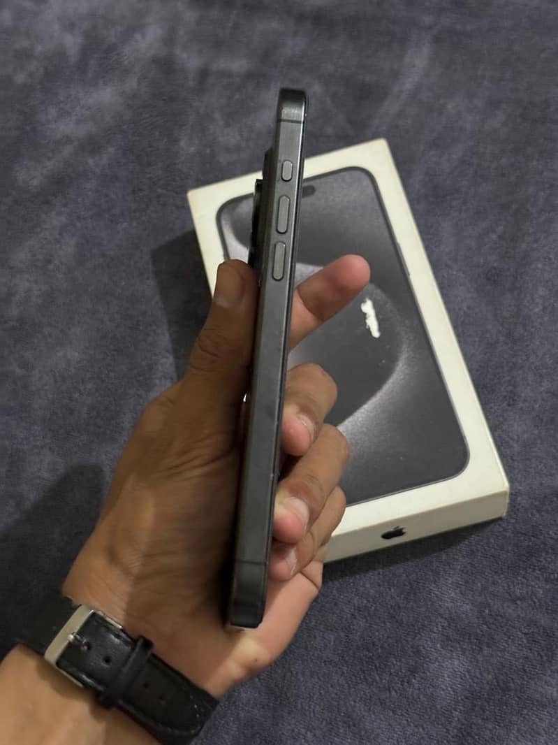 iPhone 15 pro max 5