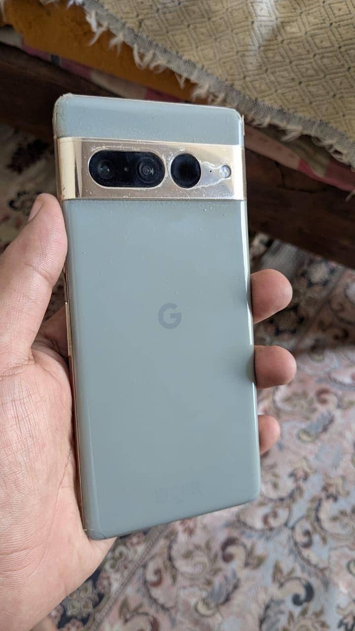 Google Pixel 7 Pro 6