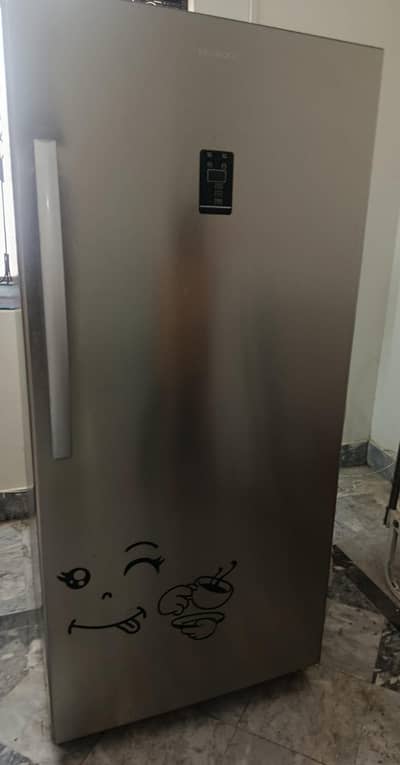 Kenwood upright refrigerator and freezer