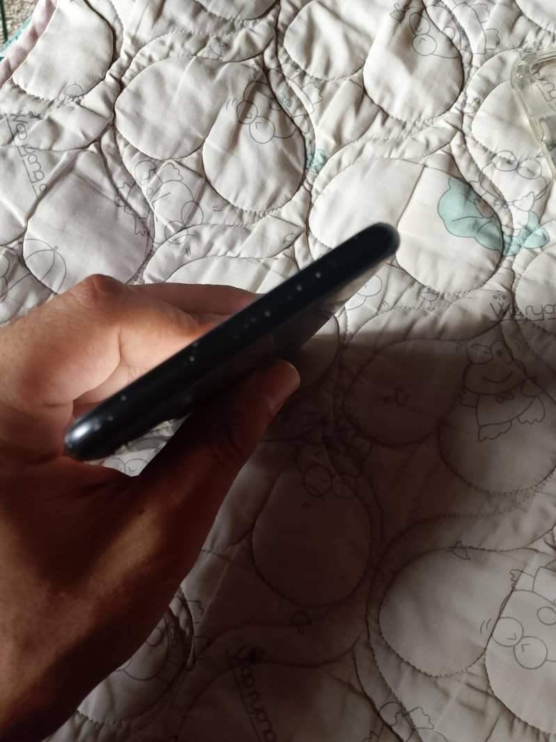 Apple iPhone 7 Plus 4