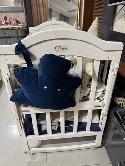 Tinnies cot