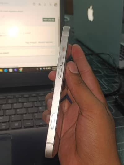 Iphone 13 duel sim physical + esim pta approved battre health 86