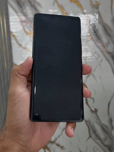 Vivo V30