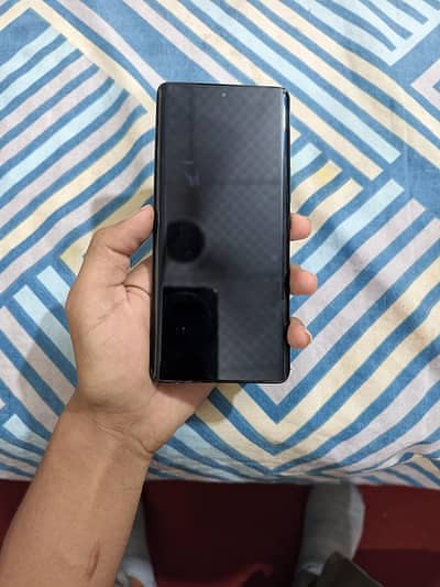 Vivo V30 1