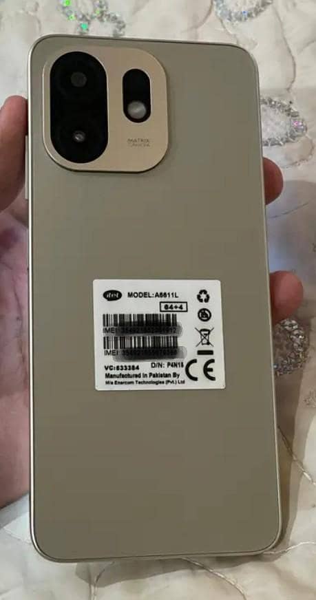 Itel A100c 4+4/64 2