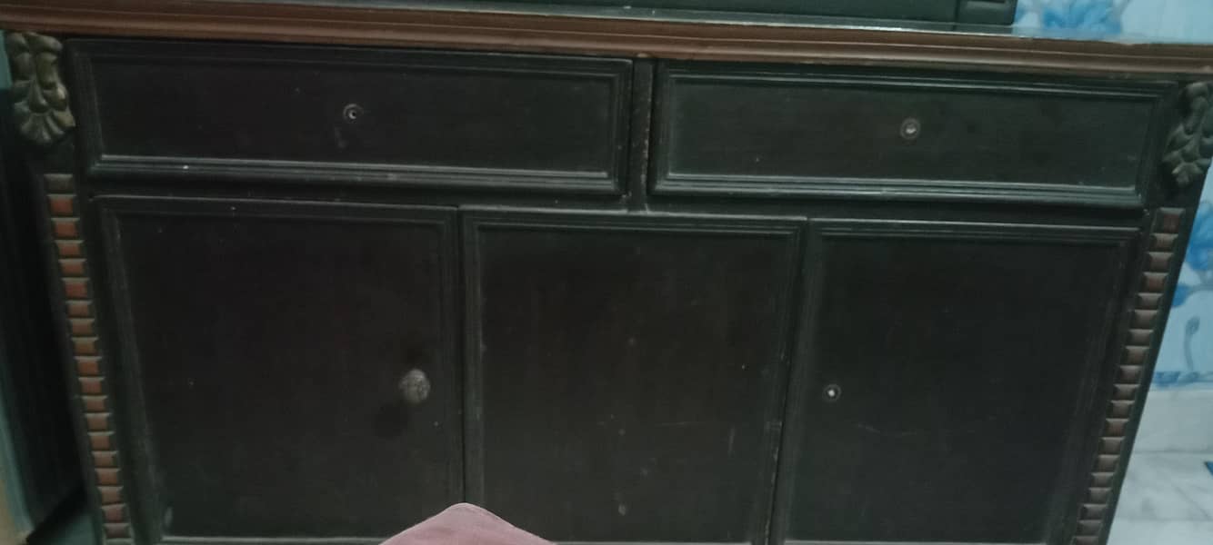 dressing table 1