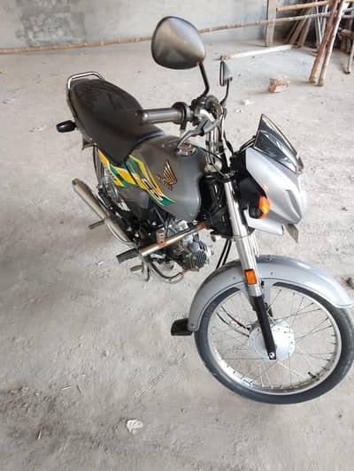 Honda 70 CD pridr condition 10 by 10 all okay