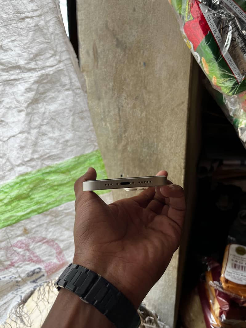 Apple iPhone 14 7