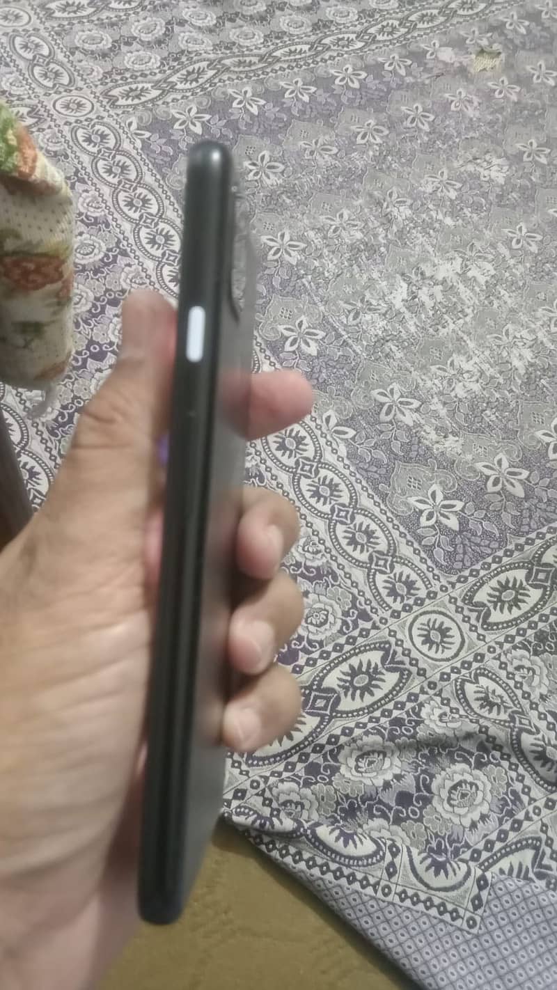 Google Pixel 4a 4