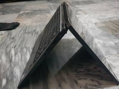 Dell 7390 Touch laptop