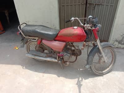 Bike for sale 2002 model cd 70 location quaidabad khusab