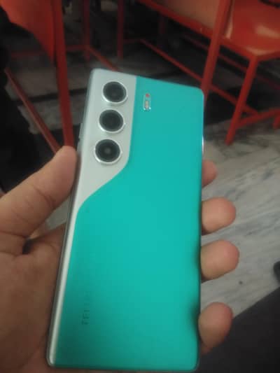 Tecno CAMON 40 Pro