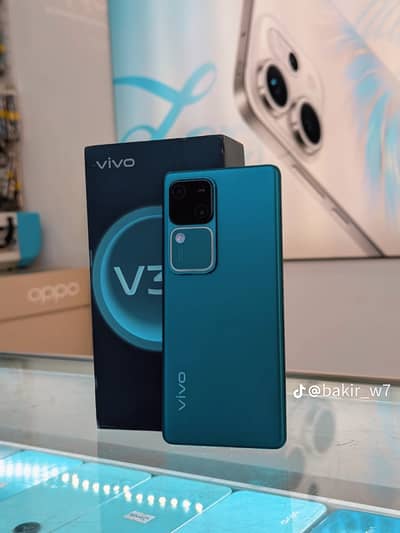 vivo V30 12GB Ram 256GB memory 0328/3978/764