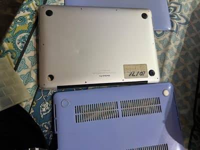 MACBOOK PRO 13 INCHES early 2015 256 Gb