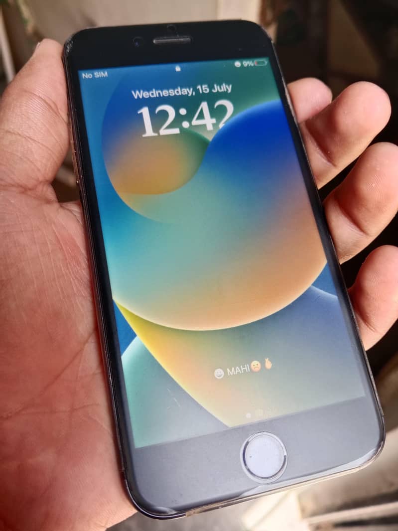 Apple iPhone 8 0