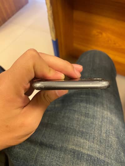 Iphone 11 (64GB)