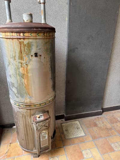 Used gas geyser