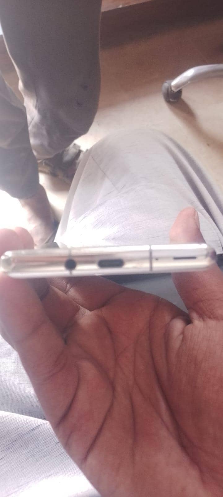 Sharp Aquos Zero6 2