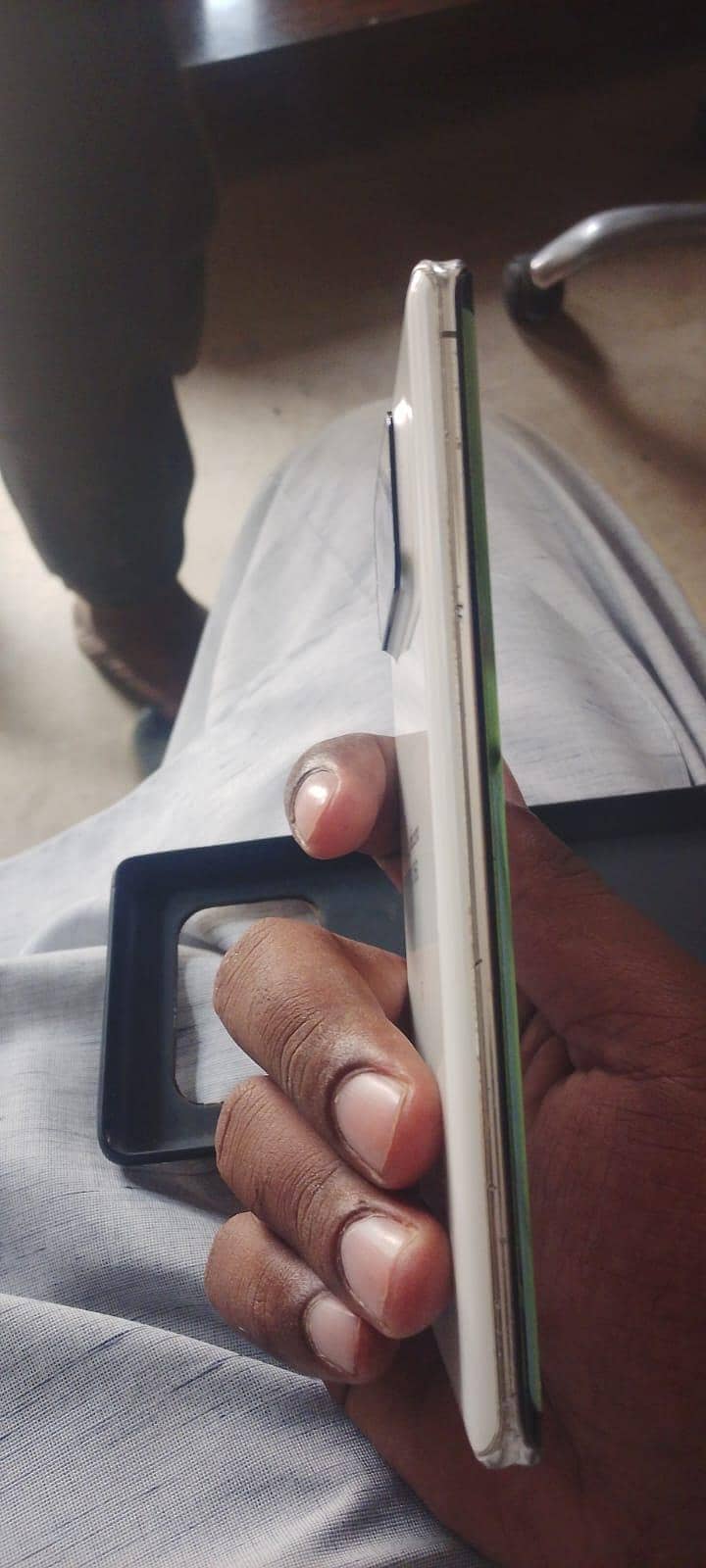 Sharp Aquos Zero6 3
