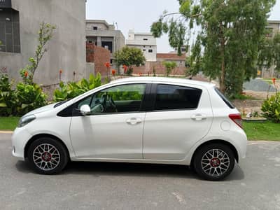 Toyota Vitz 2013
