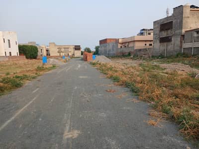 1 kanal plot for sale VIP location paragon city