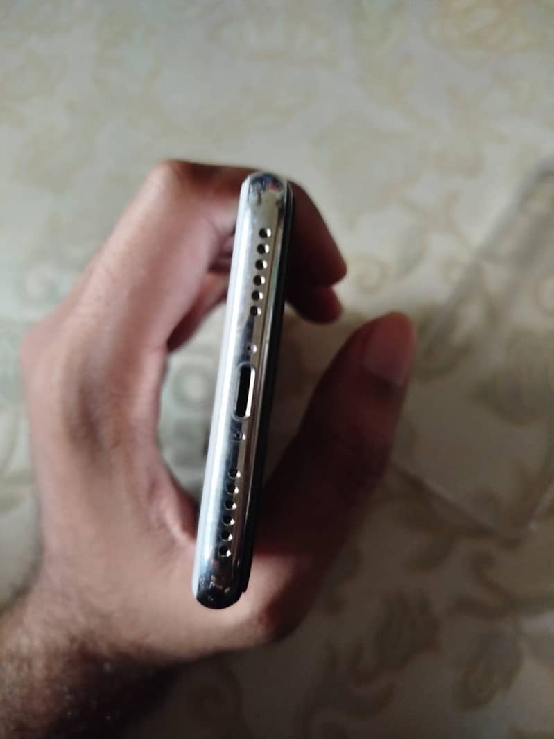 Apple iPhone X 2