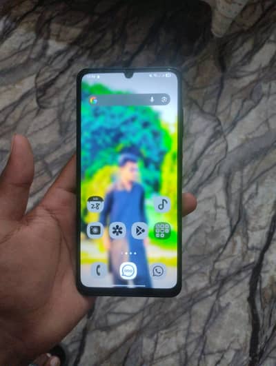 Samsung Mobile A06