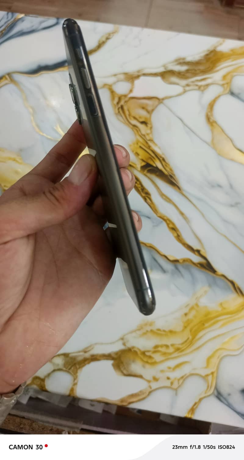 iPhone 11pro max 3