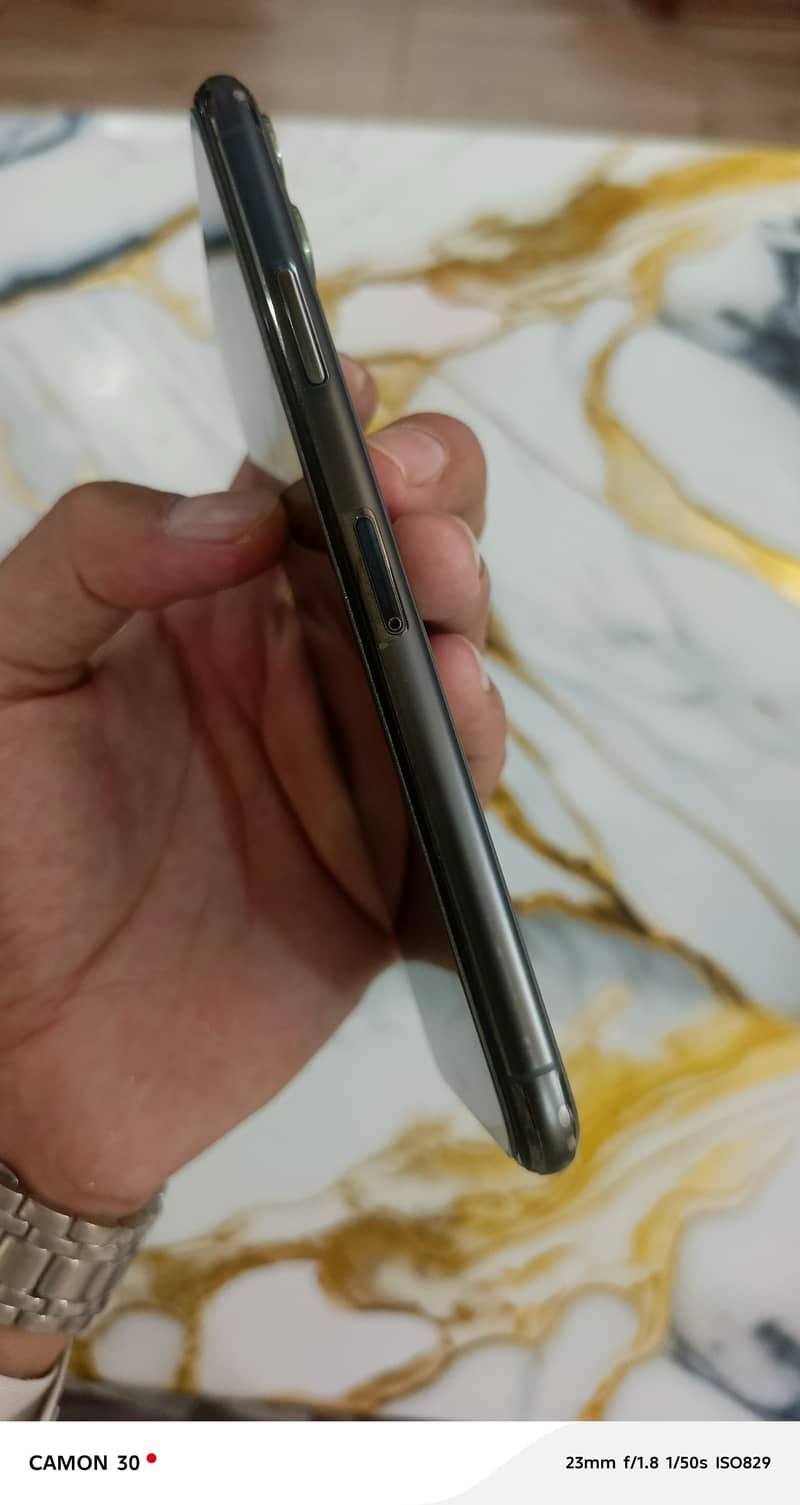 iPhone 11pro max 5