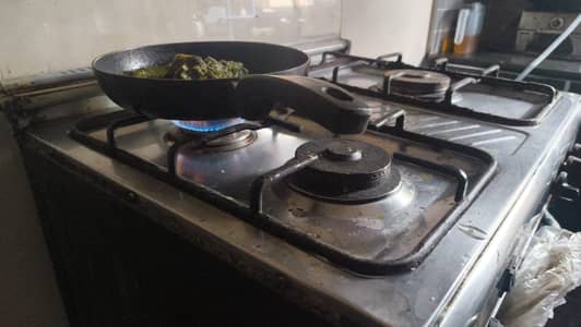 cooking range stove