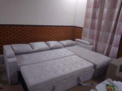 Super King size bed/L shape sofa