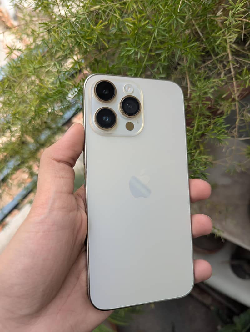 IPhone 14 Pro Max 1