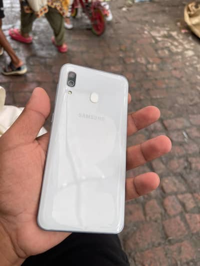 Samsung Mobile A30