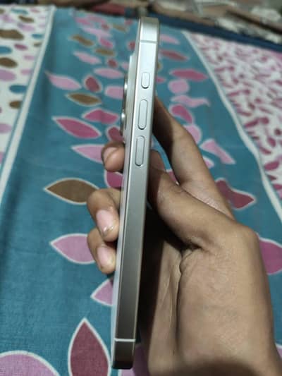 Apple iPhone 15 Pro