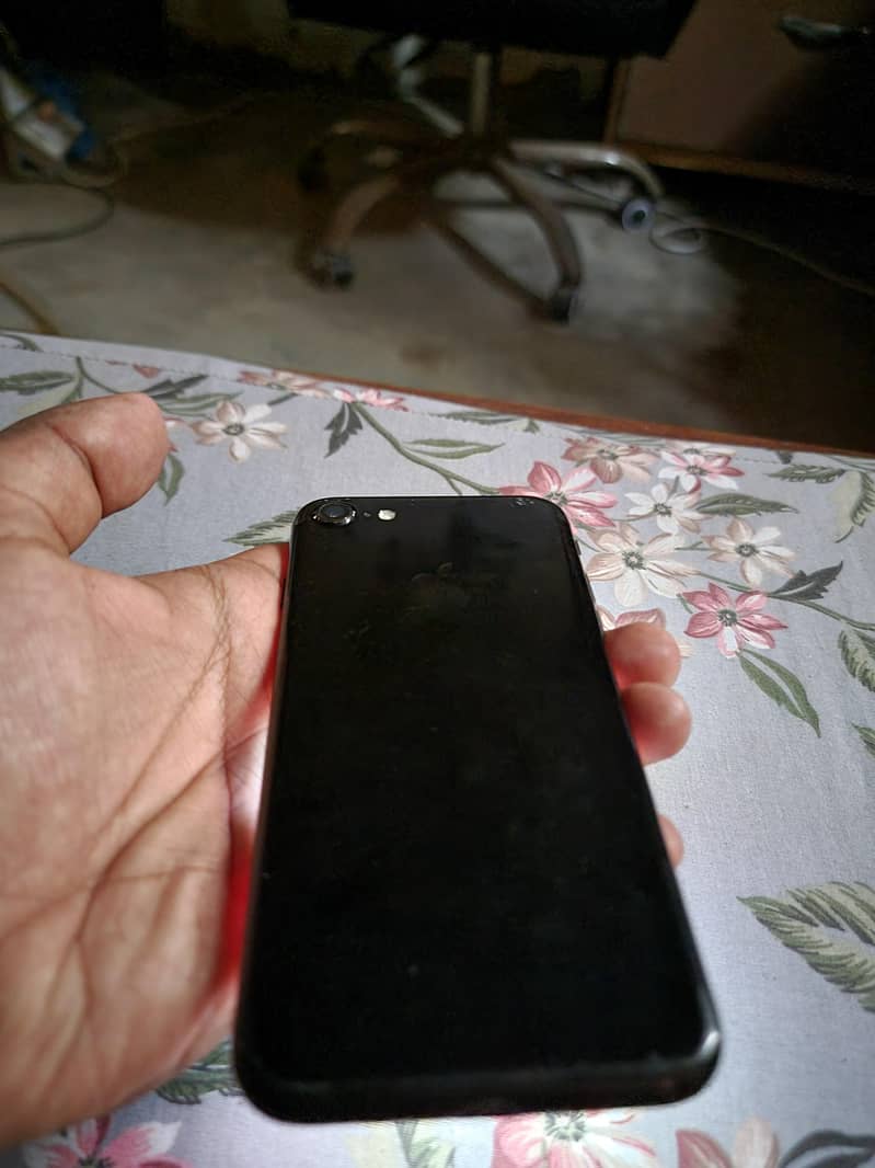 Apple iPhone 7 128gb 1
