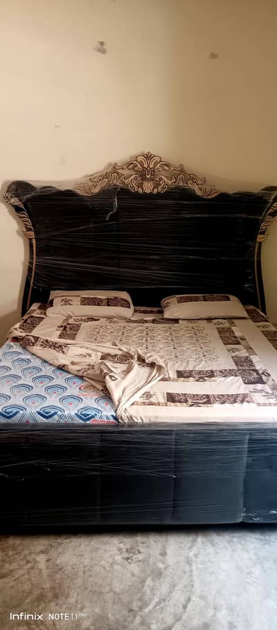 king size beautiful bed brand new no use