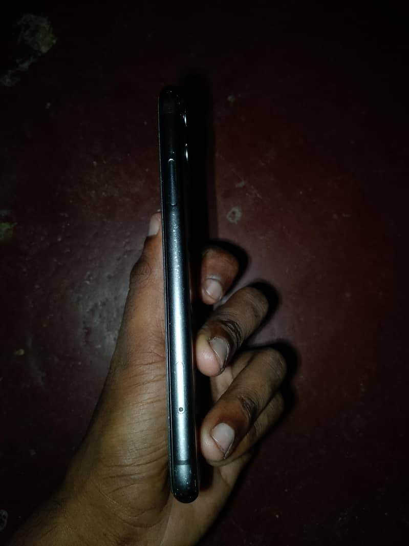 Apple iPhone 11 2