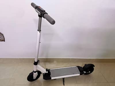 Two Wheel Electric Scooter Rear Wheel Non Inflatable