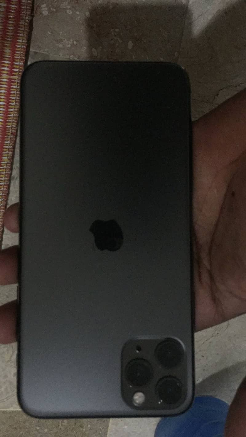 Apple iPhone 11 pro max 1