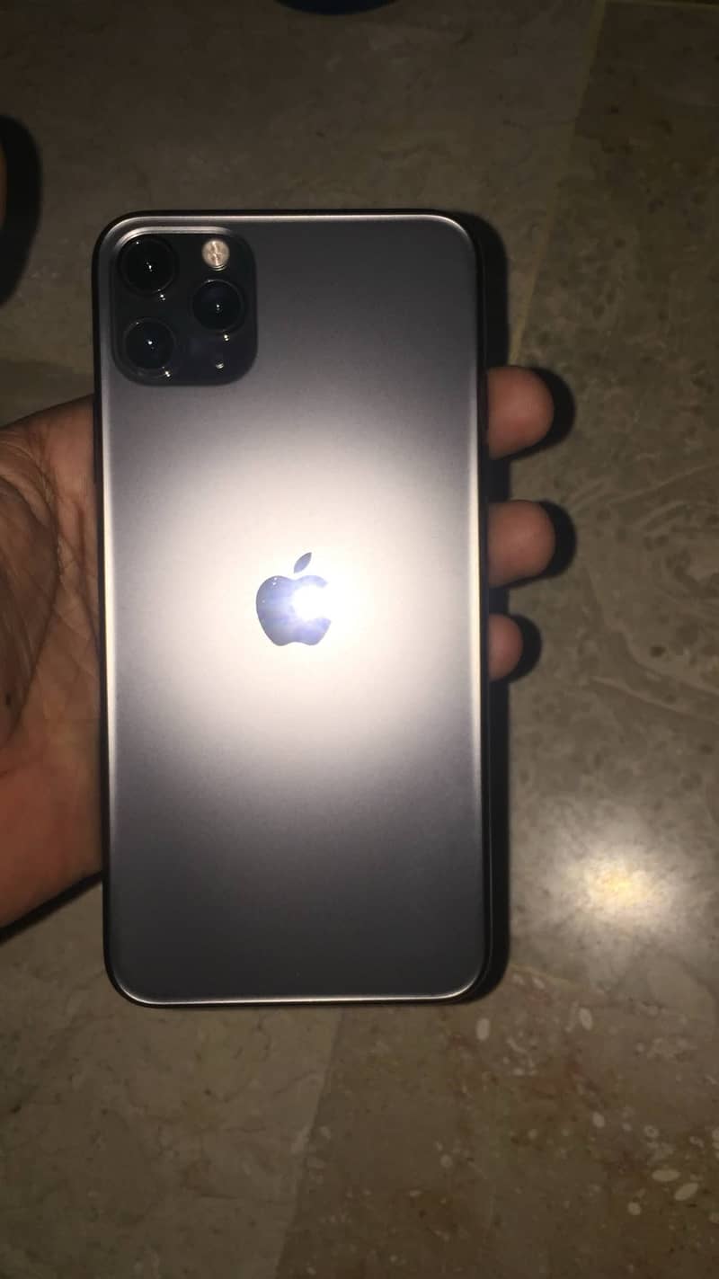 Apple iPhone 11 pro max 2