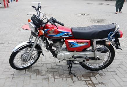 Honda CG 125 available for sale