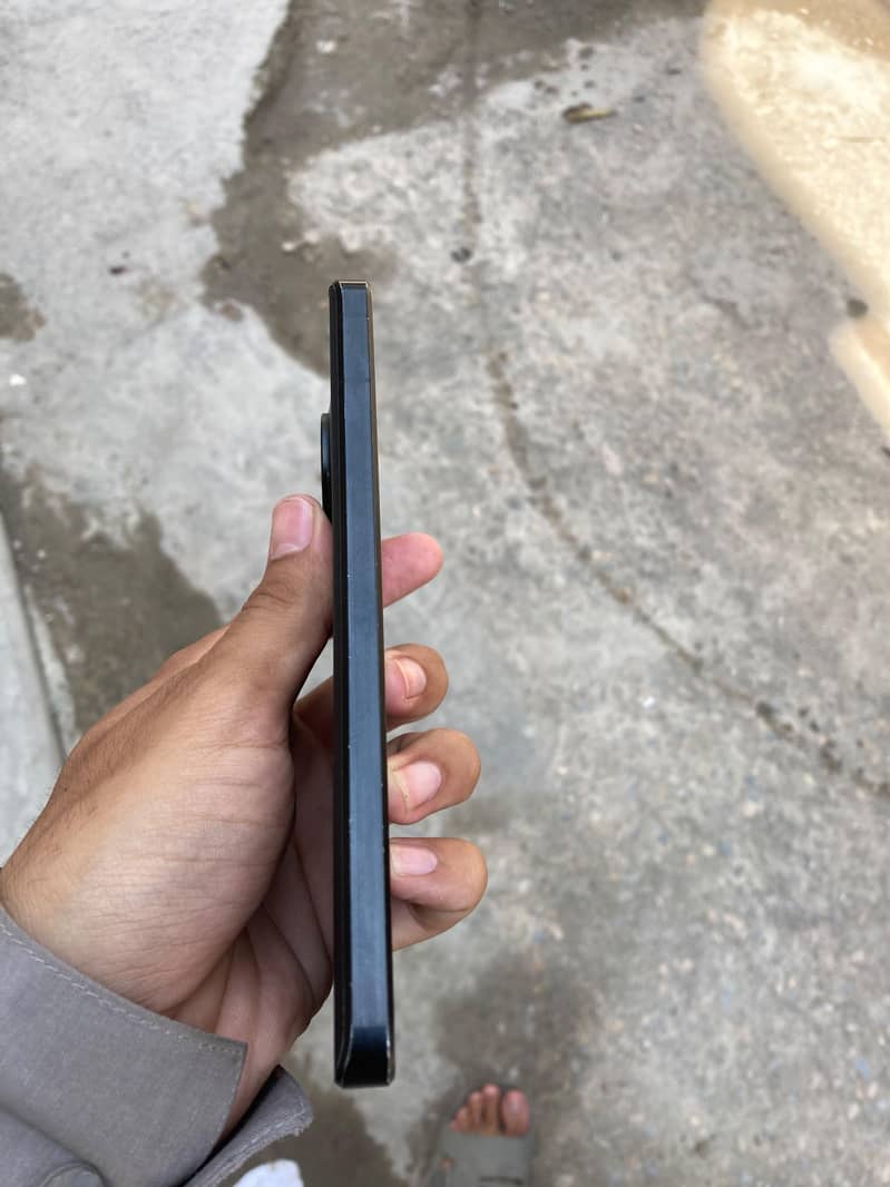 Sharp Aquos R7 6