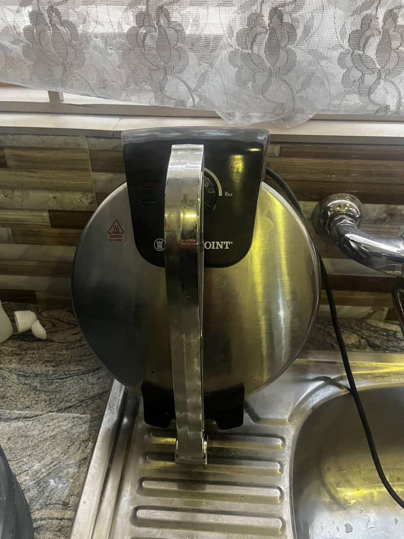 Roti maker by west point 1