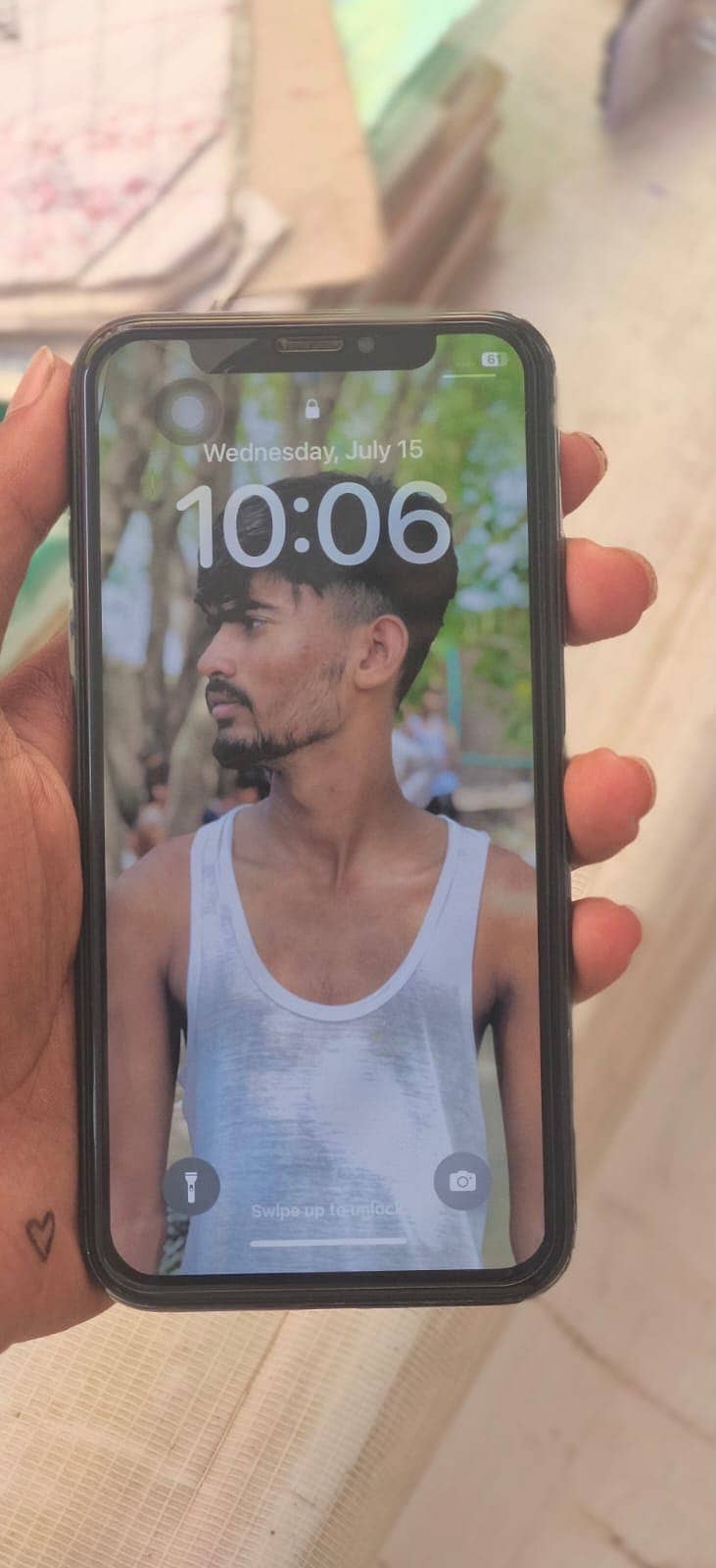 Apple iPhone X 3