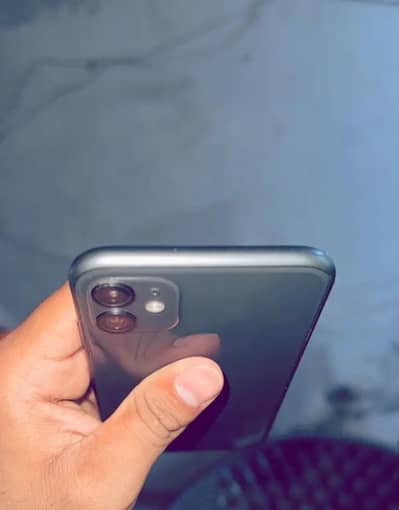 i phone 11 factory unlocked water pack