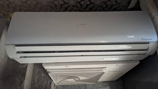 Haier inverter AC 1.5 ton Grey clr (Only gas leak)
